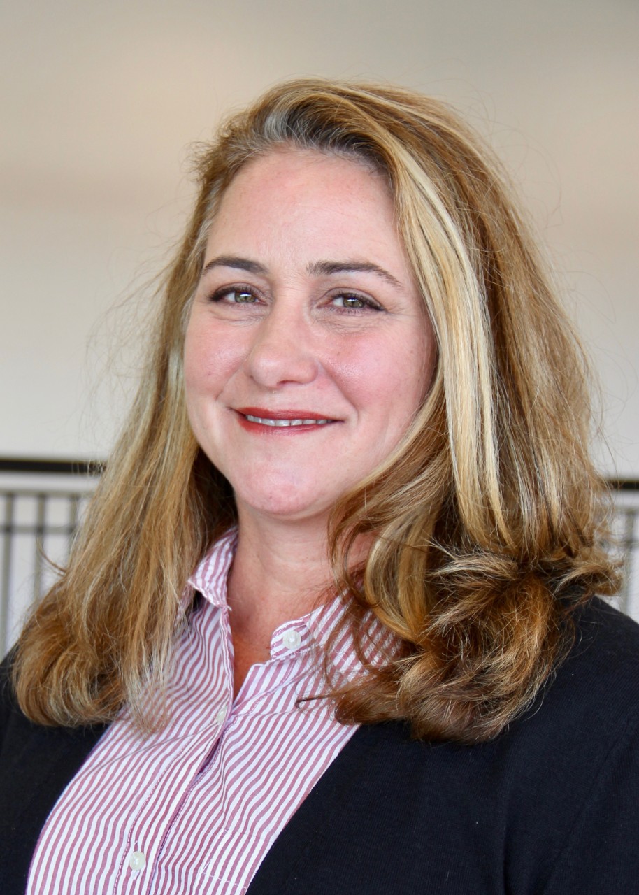 Headshot of Robyn Stamm, DNP, APRN, CPNP-PC/AC